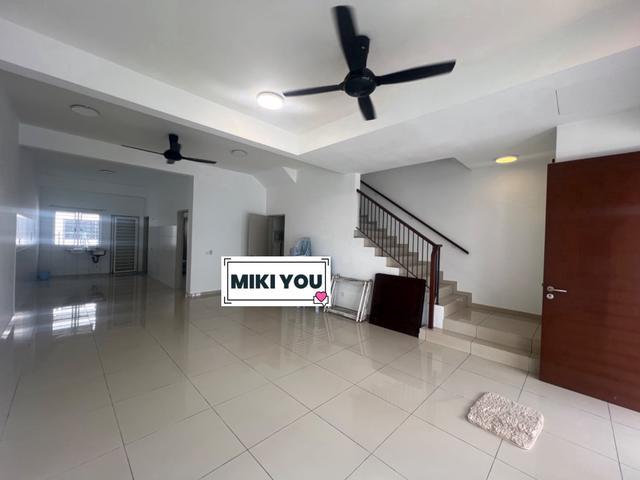 Move in conditionPenduline 2 storey house for rent bandar rimbayu