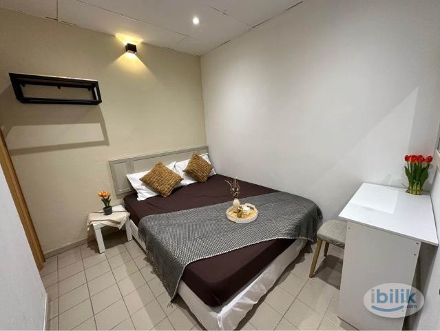 Move in Immediately Early Bird Promo Room for Rent at Damansara Utama