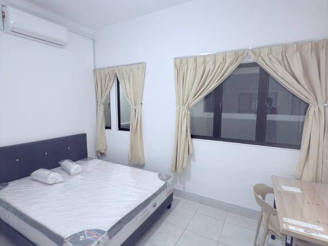 Move In Ready Medium Room @ Youth City | Near KLIA / XME Business Park