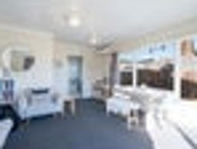 Move in Ready on Marsden Road!