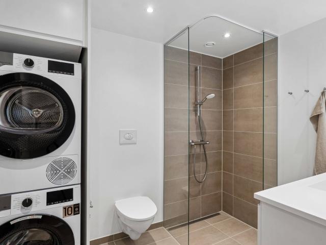 Move in ready apartment 7 minute walk from Ordrup station