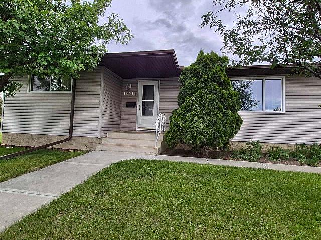 Move In Ready House For Sale 14711 77 St