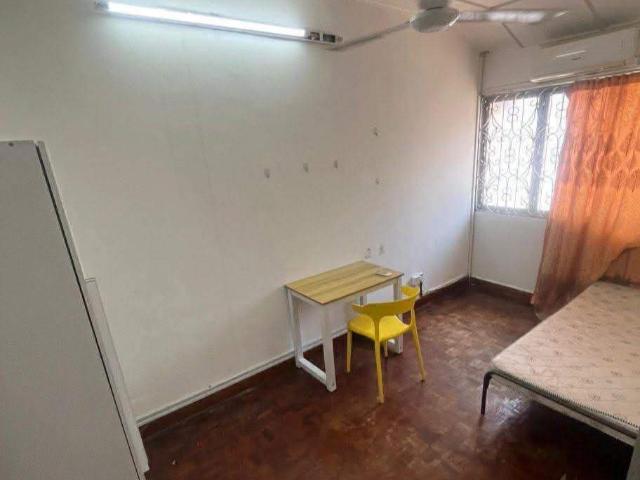 Move In Ready Room | SS23 | WiFi & Cleaning Included