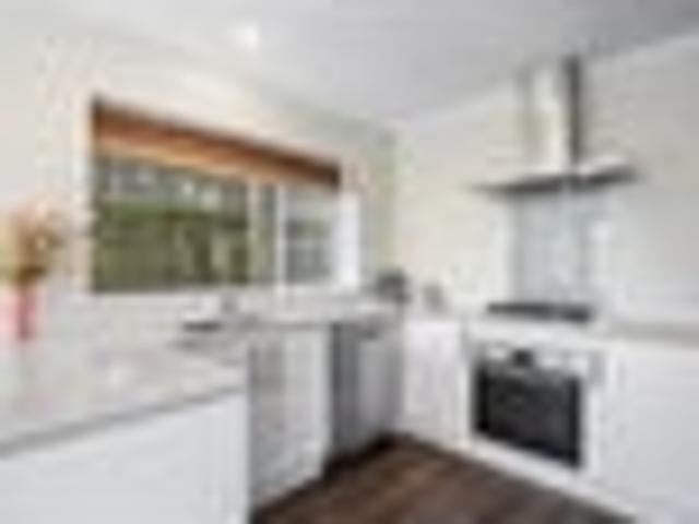 Move In Ready with Sun and Outlook