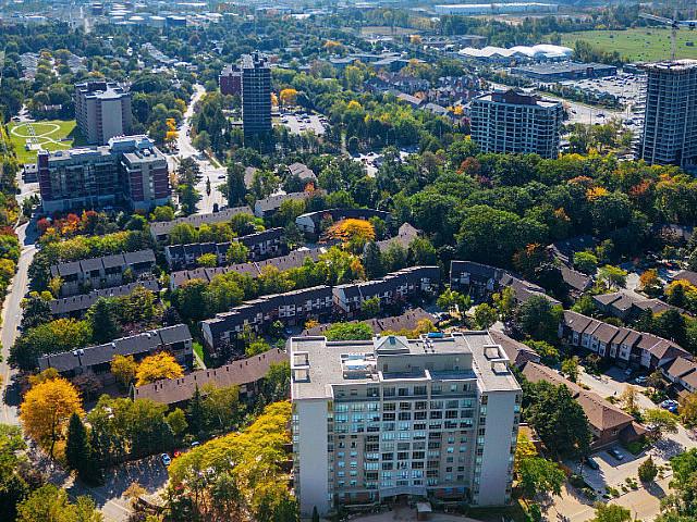 Move in Ready 1br With Views! Clarkson, Mississauga