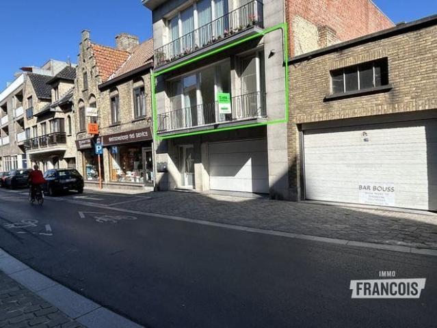 Move in ready 2 bedroom apartment with a garage in a prime …