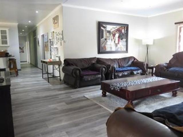 move in ready 5 bedroom home