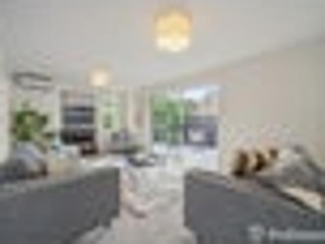 MOVE IN TO MANOR PARK