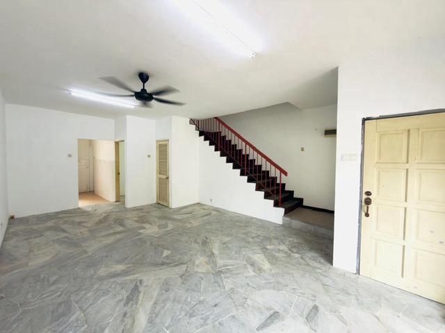 MOVE IN 2 sty FREEHOLD House Bandar Country Homes Desa 13 Rawan