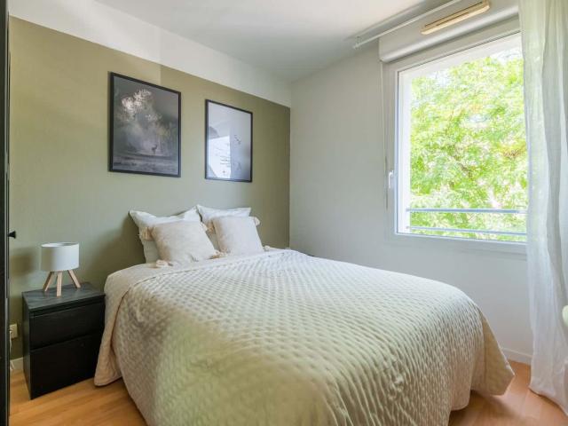Move into this 11 m² bedroom – BO50
