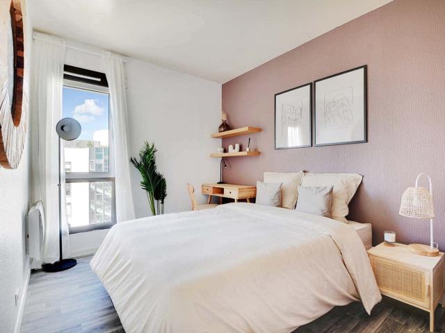 Move into this 11 m² peaceful room in coliving in Puteaux PUT15
