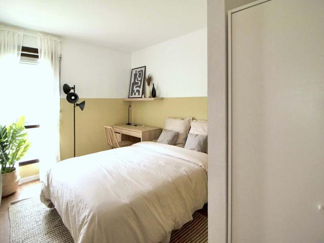Move into this 11 m² pleasant room in coliving in Puteaux PUT10