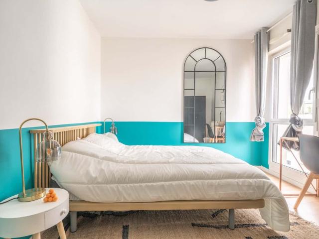 Move into this contemporary 12 m² room in a coliving space for rent on the Île de Nantes