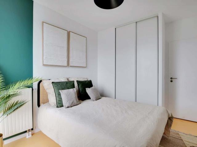 Move into this cozy 9 m² room in a Parisian duplex coliving PA103