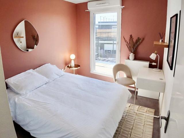 Move into this relaxing 10 m² room in coliving in Bordeaux BO26