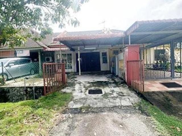 Teres Setingkat Bandar Puncak Alam Fasa 2 Near Surau nego