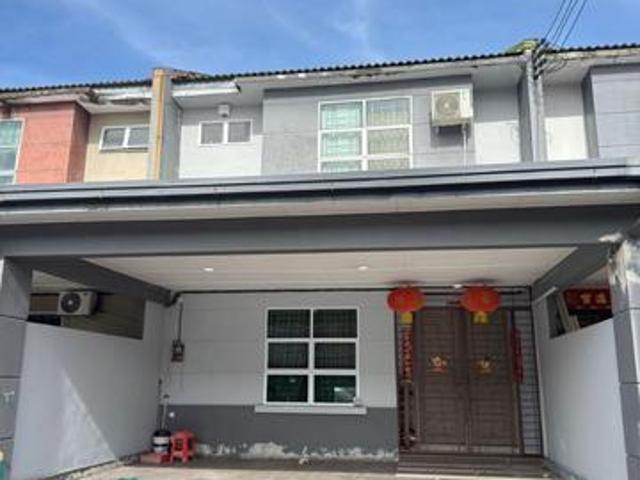 MOYAN DOUBLE STOREY TERRACE FOR SALE At BATU KAWA KUCHING