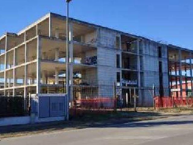 Mozzate 40 vani 5770mq