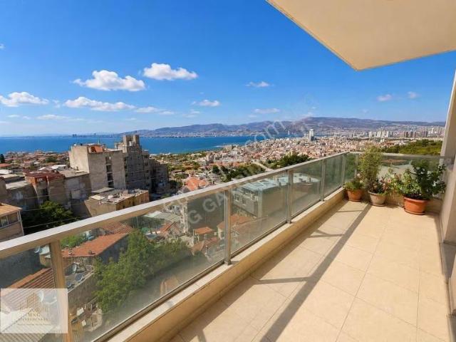 Msg'den Eşrefpaşa Cadde Yakını Panoramik Deniz Manzaralı 3+1