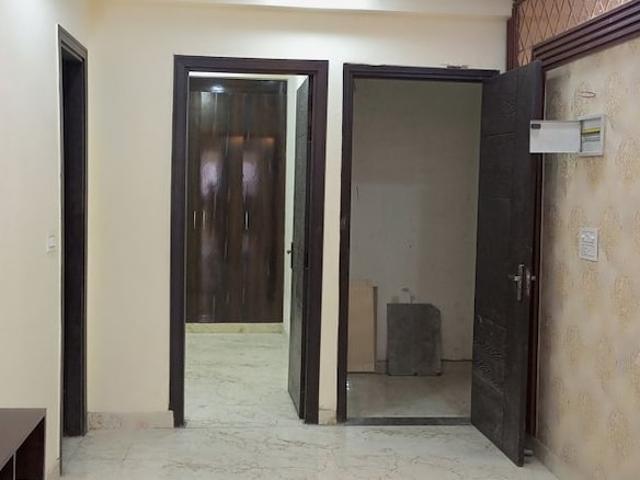 MSP Arihant Apartments 2 Bedroom 950 Sq. Ft. Builder Floor in Sector 73 Noida Listing ID: #10135