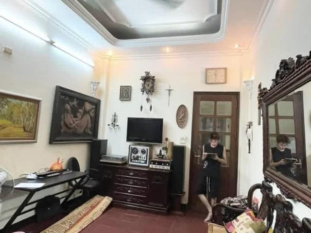 MP Ô Chợ Dừa Không Bán Dừa Mà Bán Nhà 70M2 27ty Giá Cực Rẻ Cho Căn Nhà 2 Mặt Đường Phố Vip