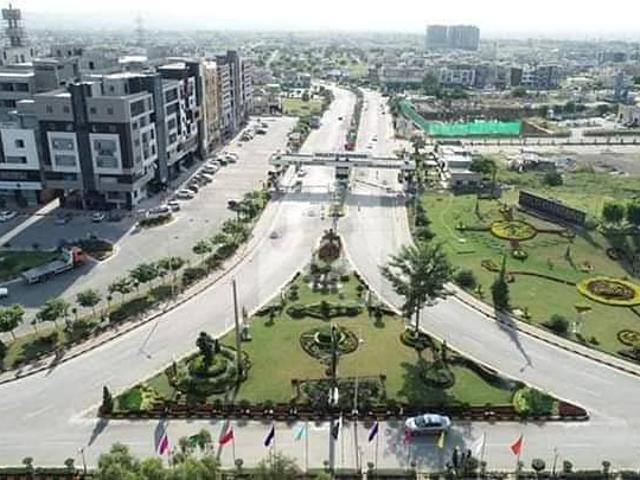 MPCHS Block D 30X60 Amazing Plot For Sale