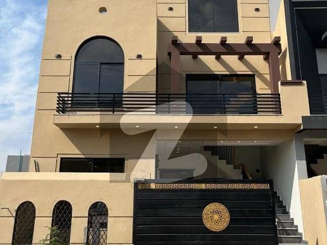 Mpchs Multi Gardens B 17 Islamabad 5 Marla Brand New Double Unit House Available For Sale