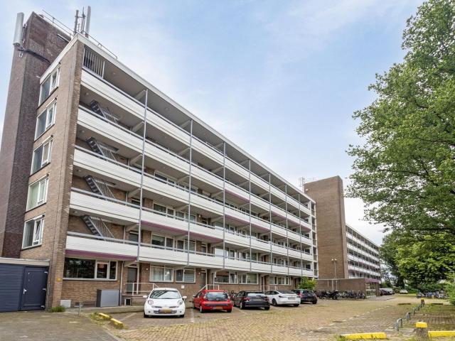 Mr. F.A. van Hallweg 50, 1181ZT, Amstelveen, Noord Holland 1181ZT