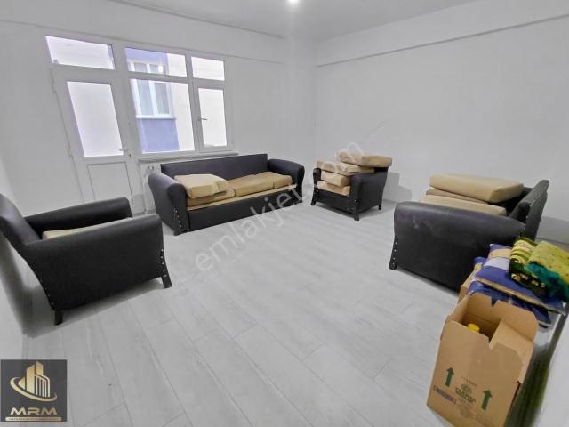 Mrm Gayrimenkul'den Satılık 3+1 İçi Sıfırlanmış Daire