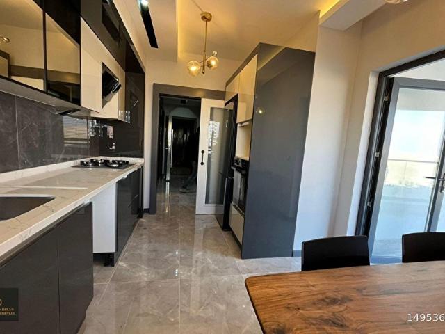 MRN ÖZKAN'Dan VADİ MANZARA EVLERİNDE SATILIK UYGUN 1+1 DAİRE