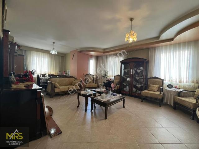 Mrs Gayrimenkulden Mezitli Menderes'te Satılık 4+1 Daire