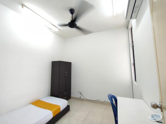 Mrt Bandar utama pelangi Utama Condominium