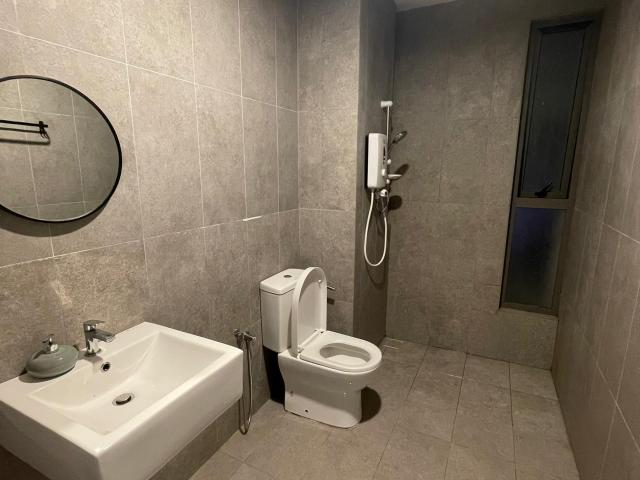 [Mrt 隔壁] 高档领包入住 Master Room in Kepong