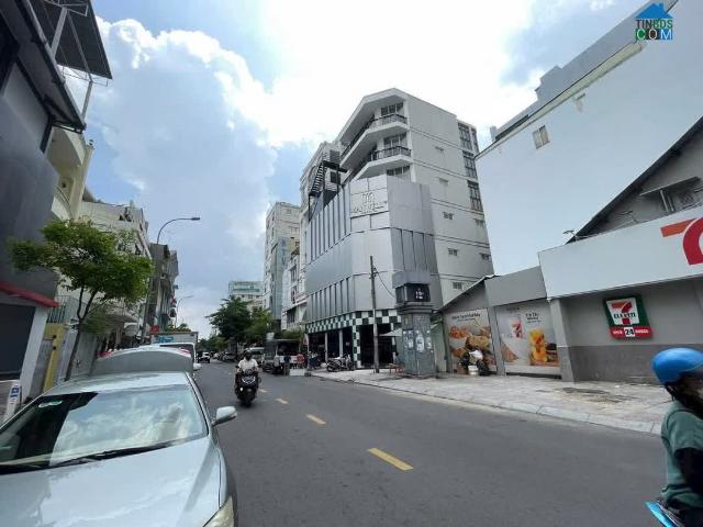 MT Dương Quảng Hàm DT: 50x100m 5523m2 giá 368 tỷ, HĐT 2 tỷ/tháng, xây cao tầng