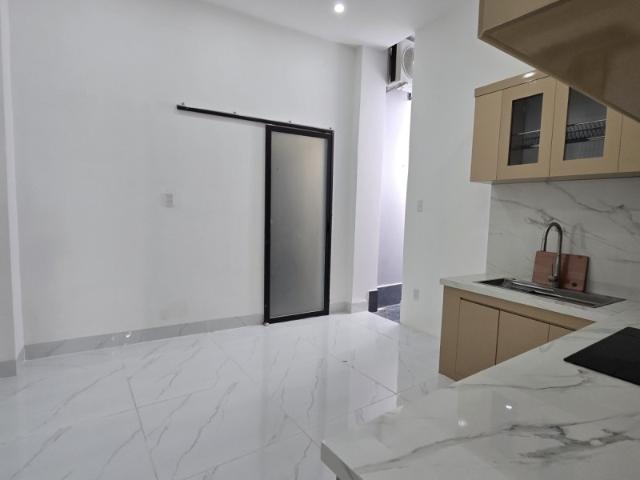 MT Hoàng Diệu 2 chiều, 77m2, 2 mặt thoáng, 3 tầng đẹp, 7PN, kinh doanh cực ngon, Giảm sâu 1 tỷ