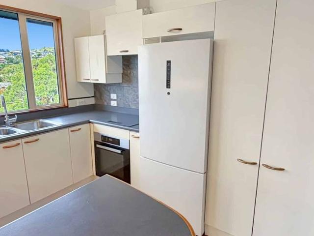 MT PLEASANT THREE BEDROOM FAMILY HOME WITH A DOUBLE GARAGE