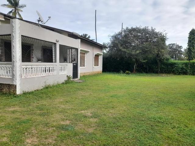 Mtwapa, Bungalow of 3 bedroom on sale
