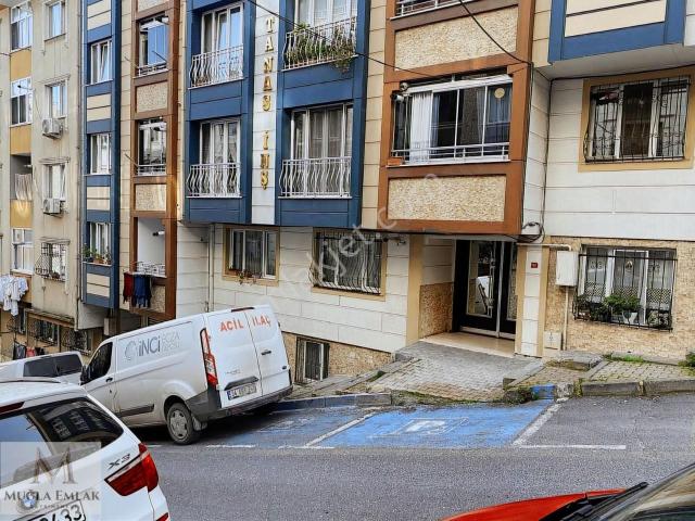 Muğla Emlaktan Gönenli Cami Yakını 60m 1+1 İskanlı Düz Giriş