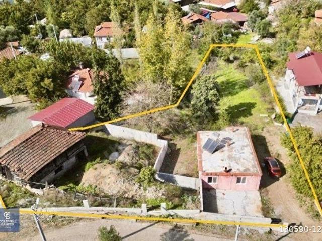 MUĞLA KÖYCEĞİZ ZEYTİNALANI MAHALLESİNDE KARGİR EV VE AVLUSU