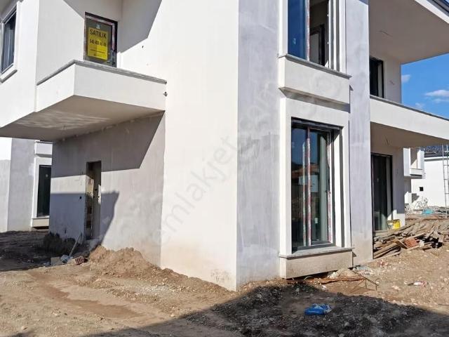 Muğla Menteşe Ortaköy'de Satılık Bireysel Havuzlu Villa