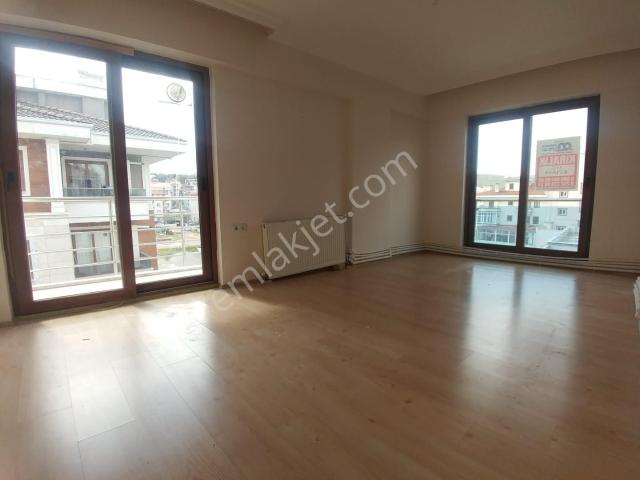 Muğla Menteşe Kötekli'de Ana Cadde Üzerinde 3+0 Kiralık Daire