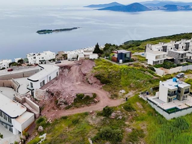 MUĞLA MİLAS BOĞAZİÇİNDE MEHMET UĞUR EMLAKTAN SATILIK 367 M2 VİLLA İMARLI ARSA