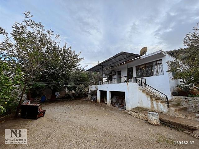 Muğla Milasta satılık köy evi ve arsası