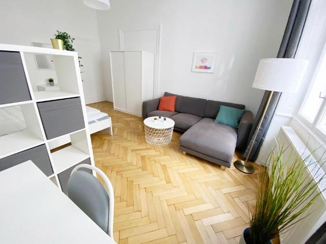 Münzwardeingasse Top 2 Zimmer 2