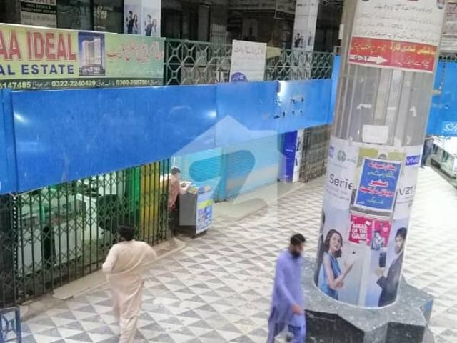 Munir shoping mall shop rent block 17 gulistan e johar karachi rent 10 thousand