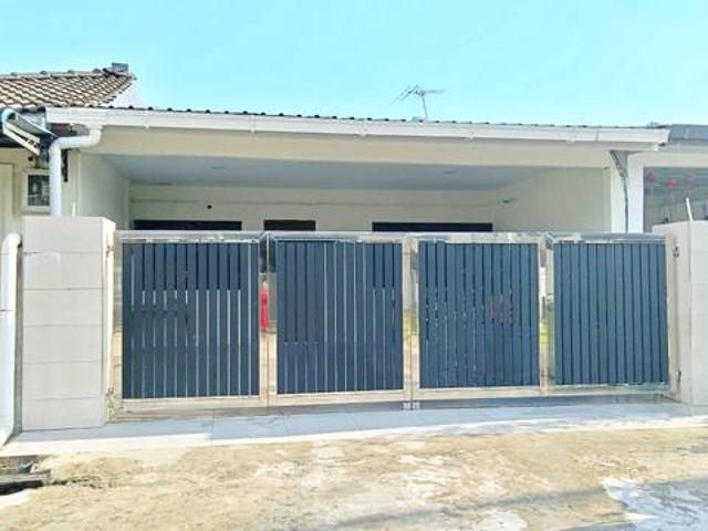 Muara Tabuan Single Storey Intermediate House