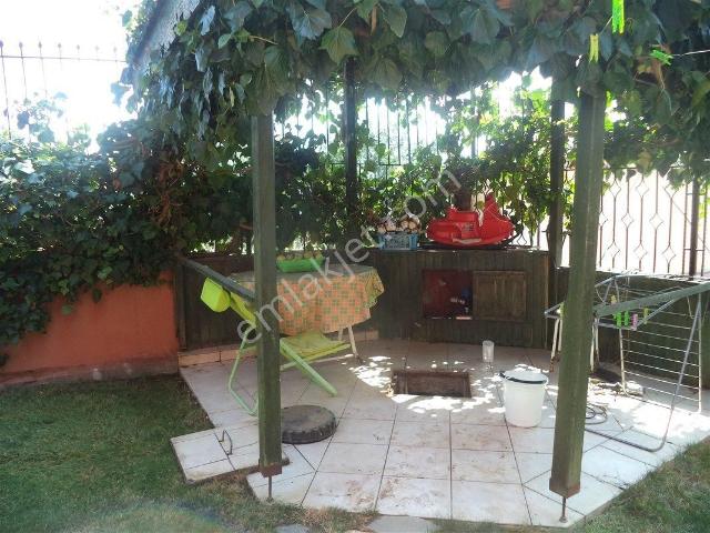 Mudanya Bademli'de 00 M2 Bahçeli Kiralık Villa