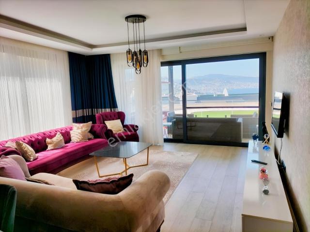 Mudanya Güzelyalı Altıntaş Denize Sıfır Havuzlu Kiralık Daire
