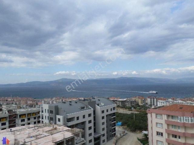 Mudanya Siteler Mah. De Satılık Daire 4.kat Merkez 2+1 Havuzlu Site İçi Ful Deniz Manzara Önü Açık