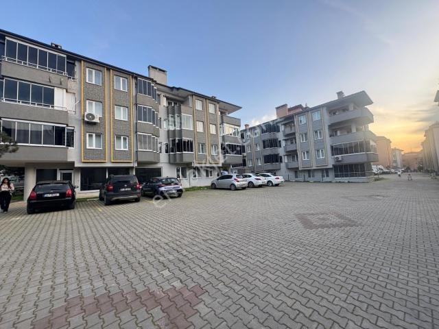 Mudanya Yolu Güzelbelde Sit. Metro'ya Yakın 180m2 3+1 Ara Kat